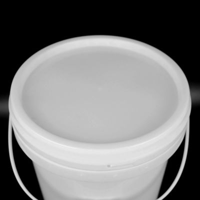 qualidade  Leakproof White Plastic Oil Bucket With Lid Heat Resistant fábrica