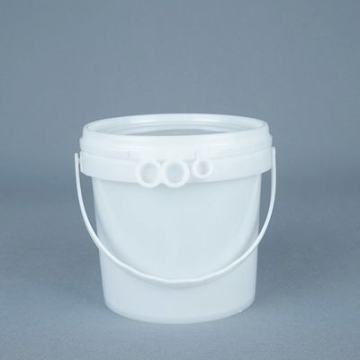 Baldes de plástico branco empilháveis com tampa para armazenamento de alimentos